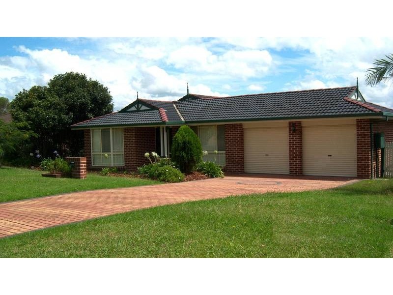 24 Illawarra Circuit, Worrigee NSW 2540