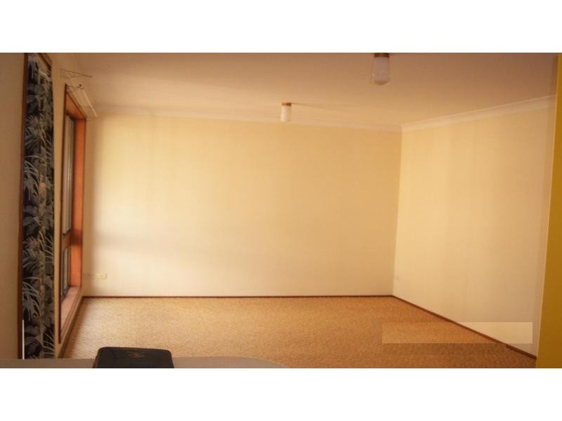2/7 Campbell Place, Nowra NSW 2541