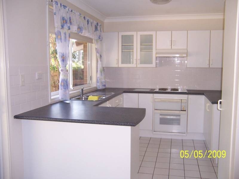 5/6 Regent Place, Bomaderry NSW 2541