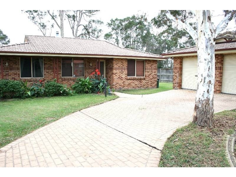 13 Robinia Way, Worrigee NSW 2540