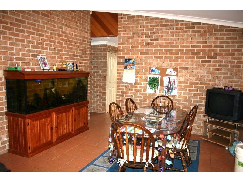 13 Robinia Way, Worrigee NSW 2540