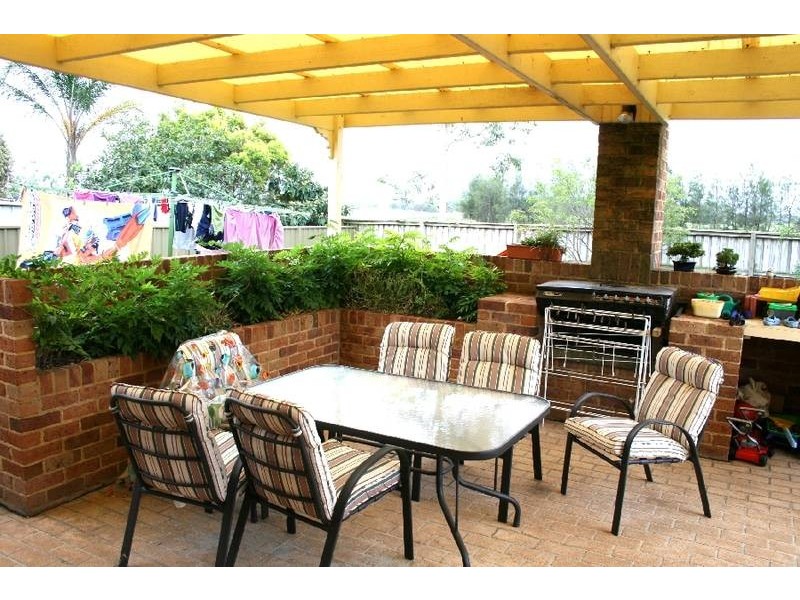 13 Robinia Way, Worrigee NSW 2540
