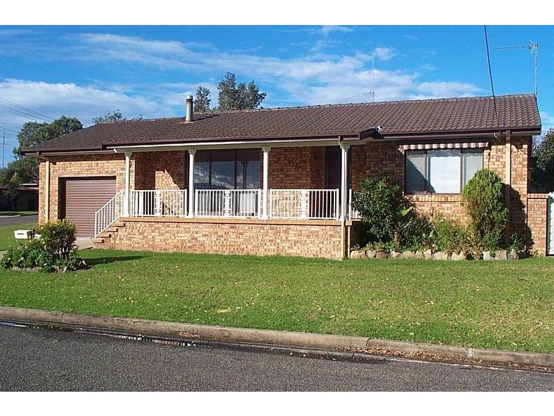 24A Amalfi Crescent, Nowra NSW 2541