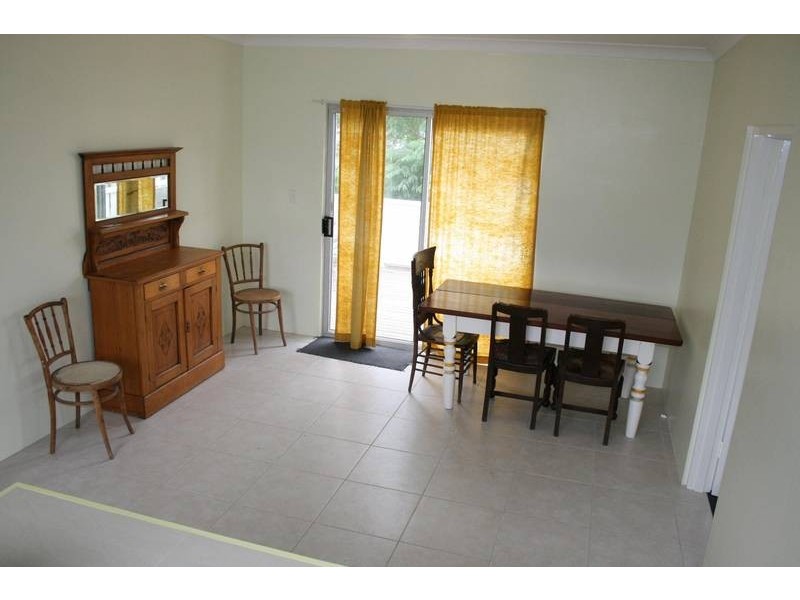 10 West Street, Greenwell Point NSW 2540