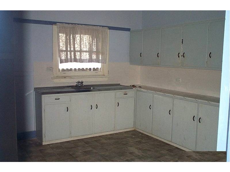 137 Kinghorne Street, Nowra NSW 2541