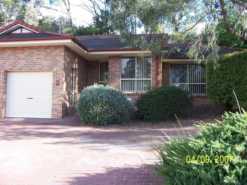5/4 Maleen Street, Bomaderry NSW 2541
