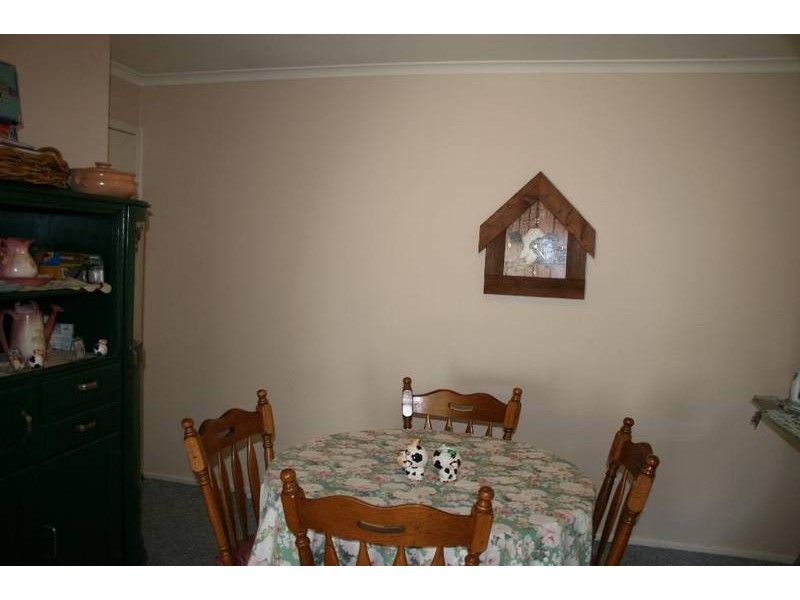 6 Weeroona Place, Nowra NSW 2541