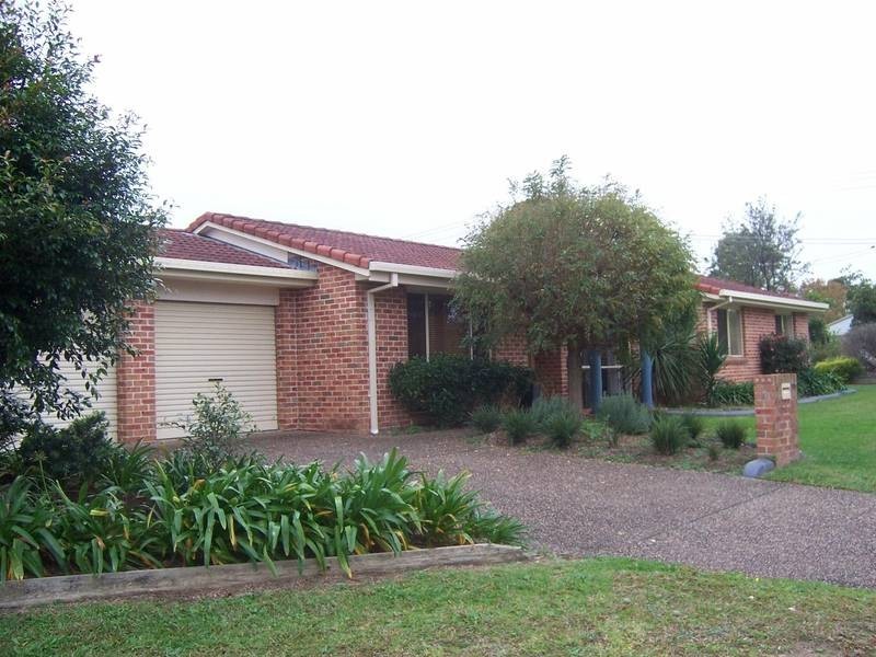 1 Chebec Close, Bomaderry NSW 2541