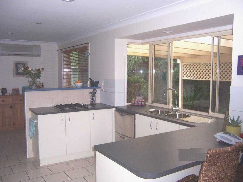 1 Chebec Close, Bomaderry NSW 2541