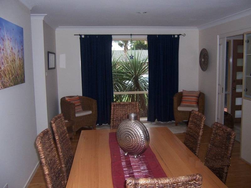 1 Chebec Close, Bomaderry NSW 2541