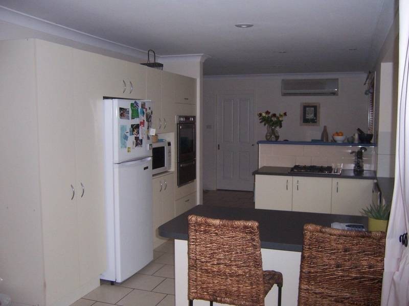 1 Chebec Close, Bomaderry NSW 2541