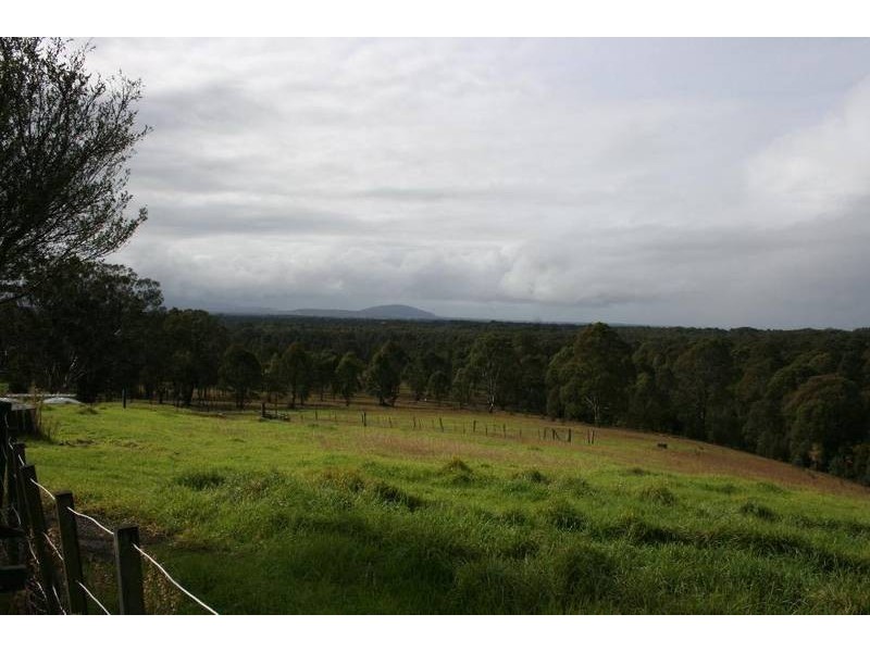 384 Albatross Road, Nowra Hill NSW 2540