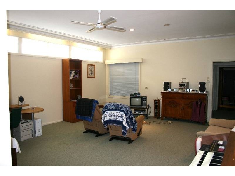 76 Bridge Road, Nowra NSW 2541