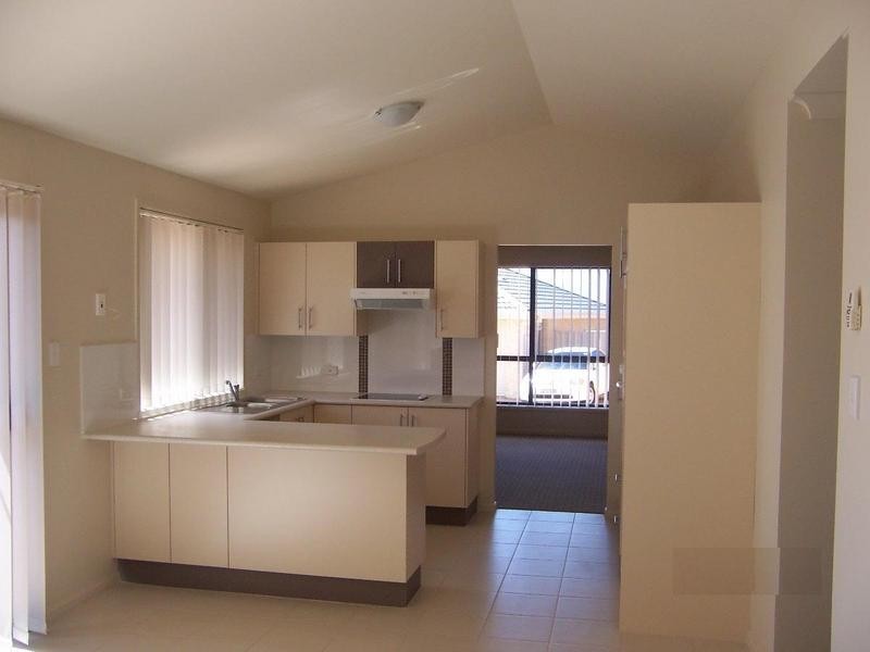 1/35 Sophia Road, Worrigee NSW 2540