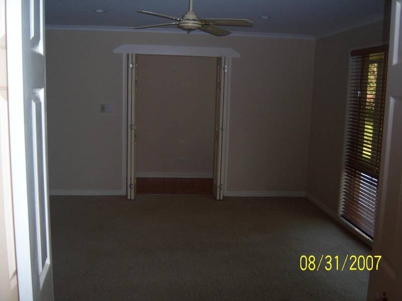 2 Binks Place, Cambewarra NSW 2540