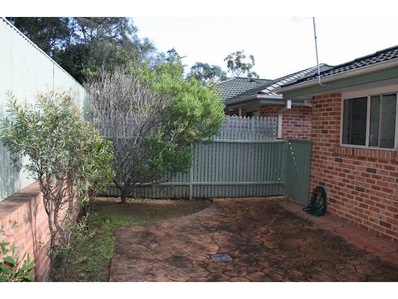 2/2 Maleen Street, Bomaderry NSW 2541