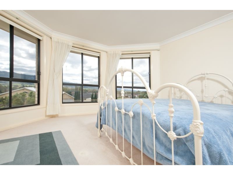 2 Hibiscus Place, Bomaderry NSW 2541