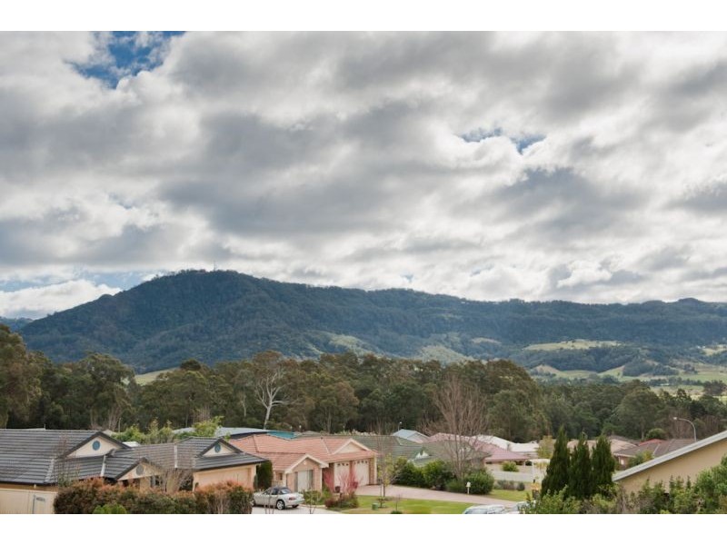 2 Hibiscus Place, Bomaderry NSW 2541