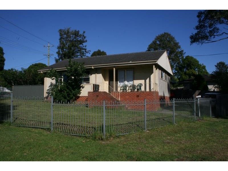 32 Seccombe Street, Nowra NSW 2541