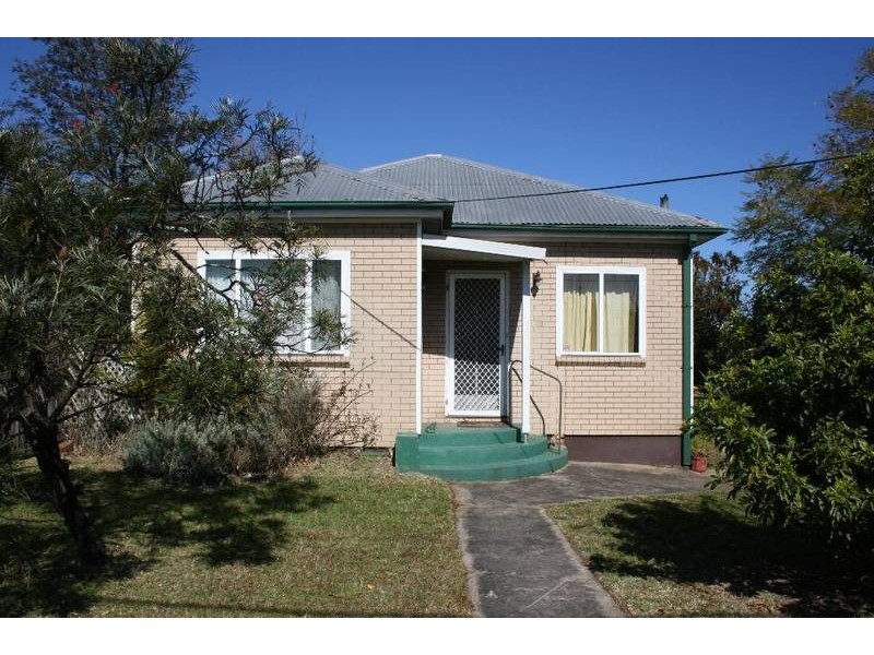 42 Cambewarra Road, Bomaderry NSW 2541