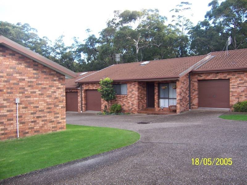 2/5 David Place, Bomaderry NSW 2541