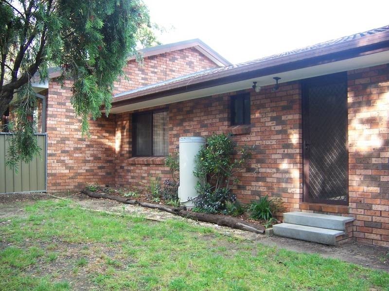 2/5 David Place, Bomaderry NSW 2541
