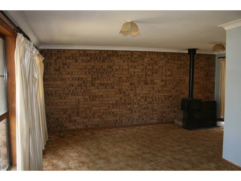 7 Pitt Street, Nowra NSW 2541