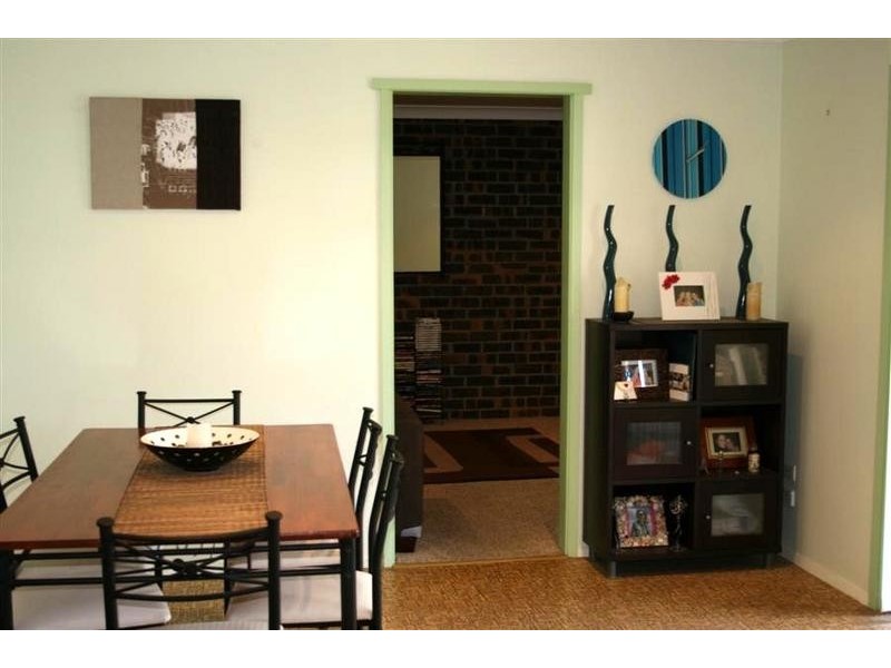 11 Alverstoke Close, Bomaderry NSW 2541