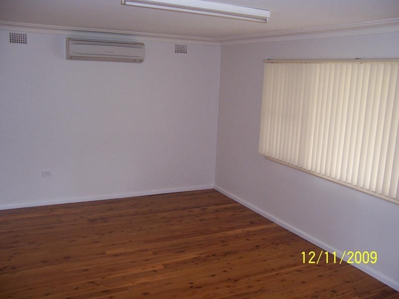 13 Centre Street, Nowra NSW 2541