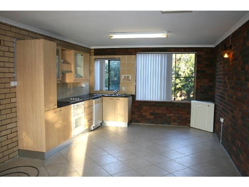 4 Ellis Place, Nowra NSW 2541
