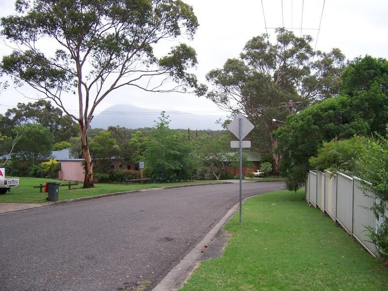 25 Walsh Crescent, North Nowra NSW 2541
