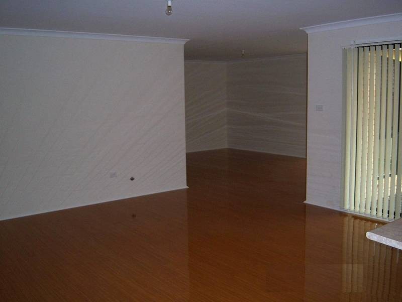 10 Warrigal Street, Worrigee NSW 2540