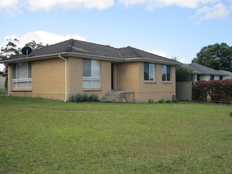 10 Peak Avenue, North Nowra NSW 2541