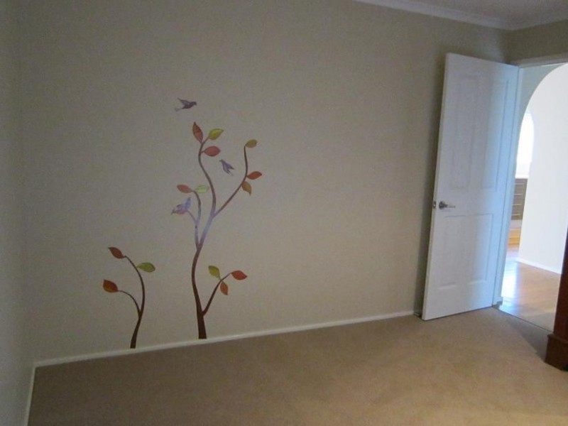 10 Peak Avenue, North Nowra NSW 2541