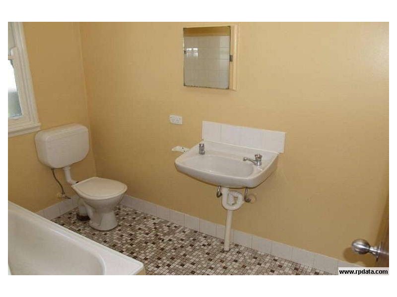 17 Torridon Street, Nowra NSW 2541