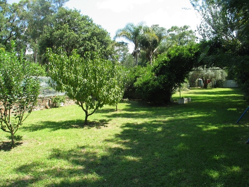 C98 Princes Highway, Bomaderry NSW 2541