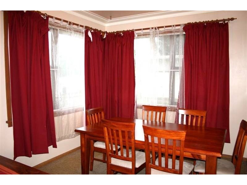 35 Birriley Street, Bomaderry NSW 2541