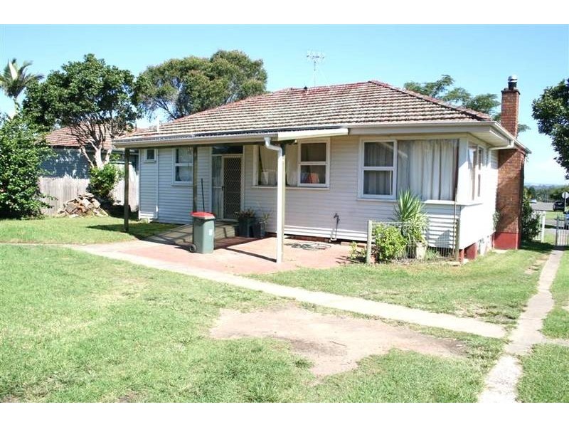 35 Birriley Street, Bomaderry NSW 2541