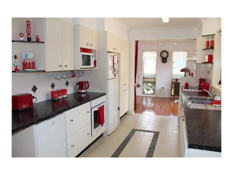 23 Castle Glen, North Nowra NSW 2541