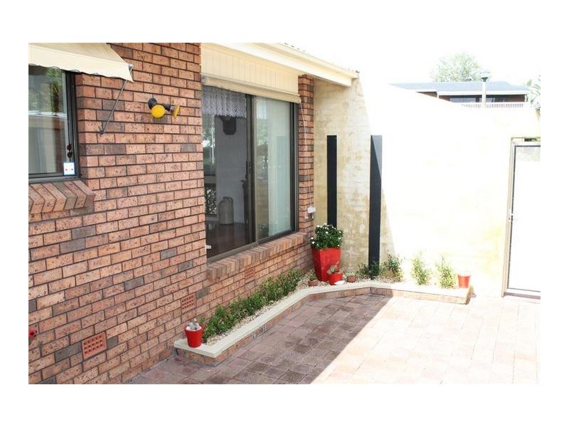 23 Castle Glen, North Nowra NSW 2541
