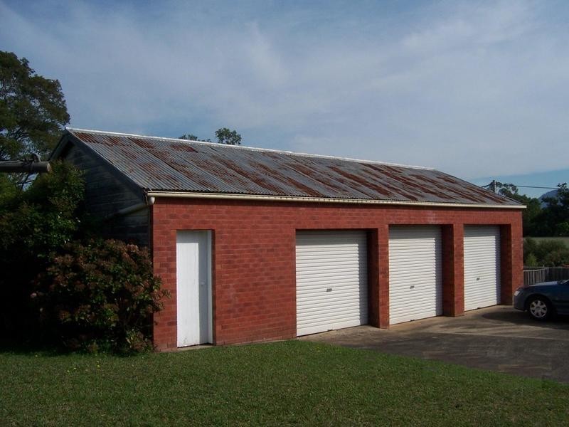 135 Kinghorne Street, Nowra NSW 2541