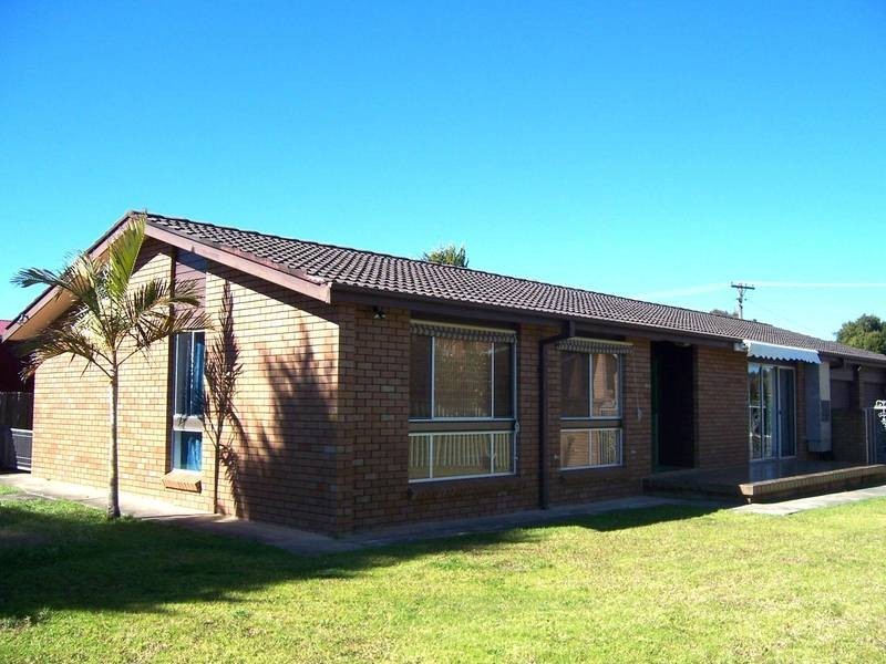 21 Salisbury Drive, Nowra NSW 2541