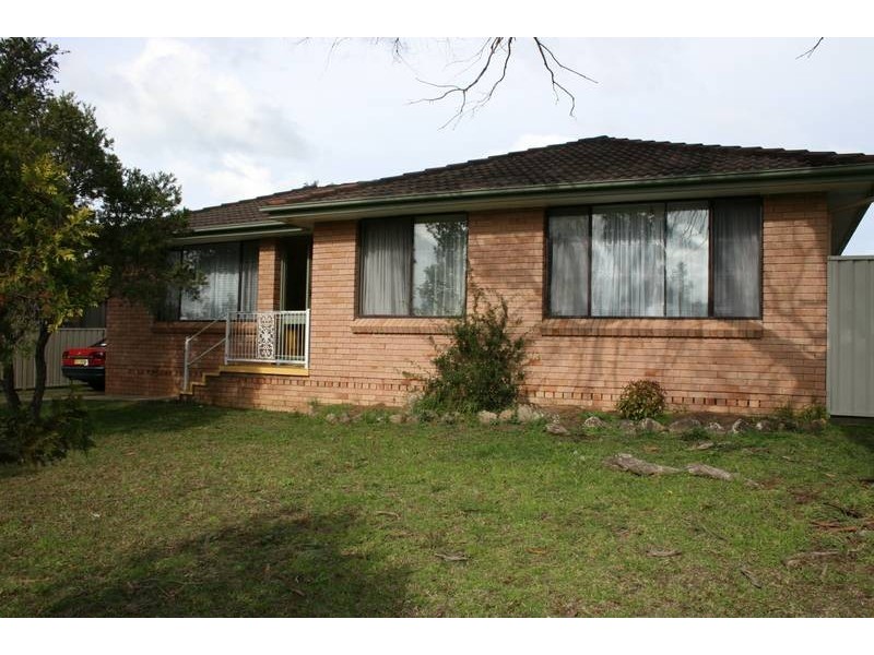22 Yeovil Drive, Bomaderry NSW 2541