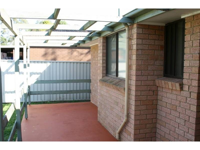 22 Yeovil Drive, Bomaderry NSW 2541