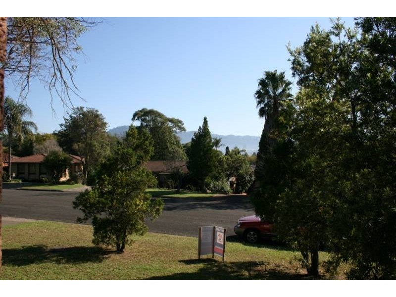 22 Yeovil Drive, Bomaderry NSW 2541