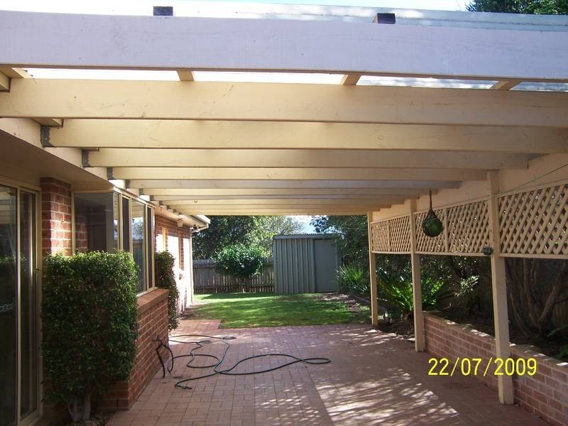 1 Chebec Close, Bomaderry NSW 2541