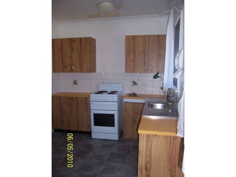 16 McKay Street, Nowra NSW 2541