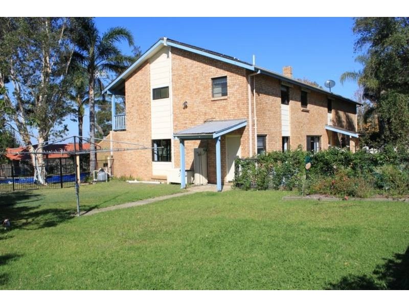 28 Barwon Street, Bomaderry NSW 2541