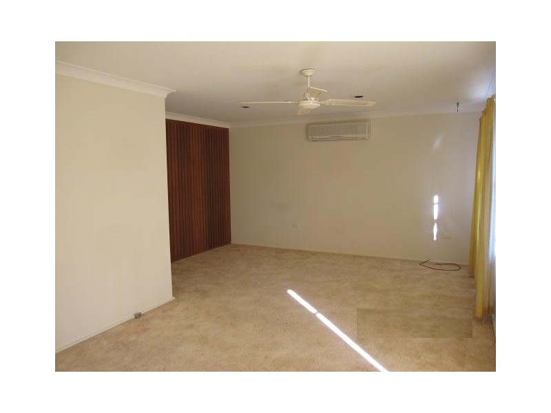 2 Farrar Drive, North Nowra NSW 2541