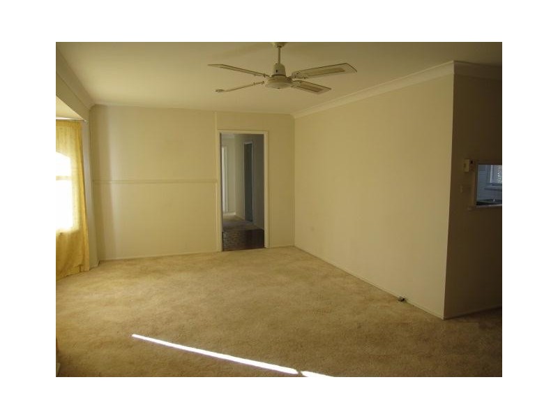 2 Farrar Drive, North Nowra NSW 2541